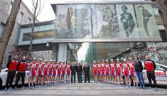 La foto oficial de la presentaci�n de la temporada 2015 del S�per Froiz, ayer en Pontevedra. 