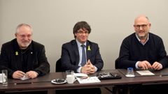 Puigdemont se reuni� ayer con diputados de su partido