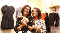 Carmen D�az y Mar�a Pi�eiro en la inauguraci�n de la nueva tienda de Naf Naf en Santiago