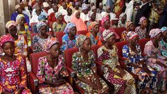 Imagen de archivo de ni�as lilberadas en septiembre por Boko Haram.