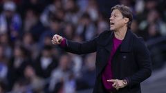El entrenador del rival del Celta de este lunes, el Sevilla, Mat�as Almeyda, en un partido.
