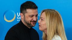 Zelenski recibe la bienvenida de Meloni a la cumbre sobre Ucrania.