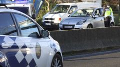 En una imagen de archivo, la Polic�a Local de Santiago durante una intervenci�n en la ciudad