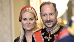 La princesa heredera Mette-Marit en compa��a del pr�ncipe Haakon durante su primera visita oficial a B�lgica, en marzo