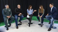 Alberto Gonz�lez, Rogelio Carballo, Aislinn Garc�a Hermo y Antonio Rial Boubeta, durante el encuentro que tuvo lugar en La Voz