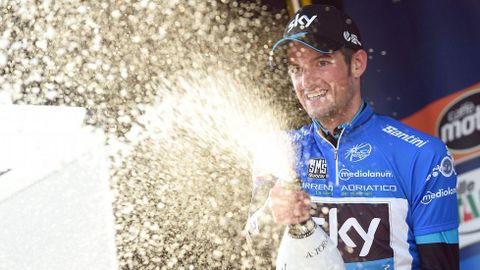Wouter Poels celebr� su podio de la cuarta etapa de la Tirreno Adri�tico.