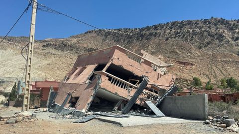 Edificio derrumbado en Amizmiz, a 55 kil�metros al sur de Marrakech