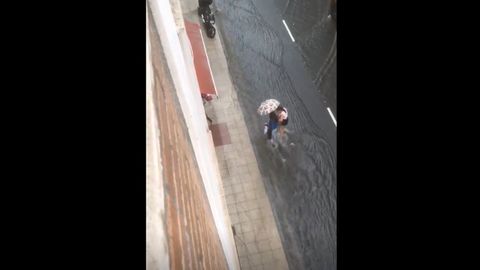 La tormenta de verano inunda Oviedo