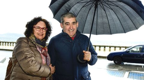 Gels y Sindo, de Ferrol, que decidieron pasar las vacaciones de Semana Santa en las Ras Baixas. 