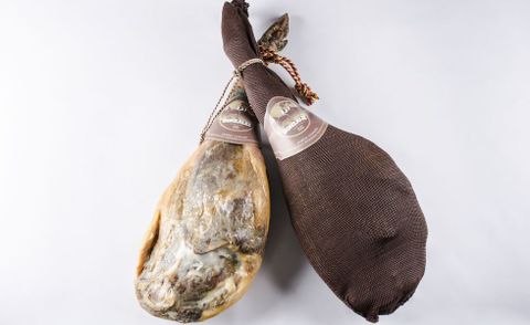 <span lang= es-es >Jam�n gallego</span>. La pata trasera del cerdo, curado con esmero en la provincia de Lugo tendr� tambi�n su hueco en las degustaciones de Londres.