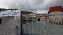 En el CEIP de Ribadaviase entregan a los alumnos los formularios para las solicitudes