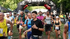 Momento de la salida de los participantes en el Trail da Carixa.