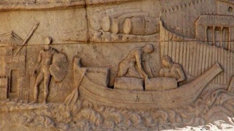 Relieve conservado en Roma en el que se aprecia el transporte en toneles mediante embarcaciones