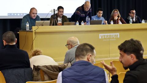 La asamblea de los taxisas se celebr� este jueves en Samil