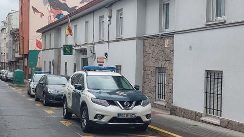 Imagen tomada ayer del cuartel de la Gran Va de Carballo, donde qued recludo el sospechoso a la espera de pasar a disposicin judicial.