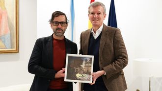 Ezequiel Mosquera, director de O Gran Cami�o, junto a Alfonso Rueda, presidente de la Xunta de Galicia.