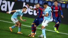 Sergio Carreira marc� el gol del Celta en el Ciutat de Valencia