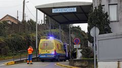Entrada del servicio de urgencias del hospital Montecelo, en Pontevedra