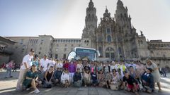 Los autocaravanistas se hicieron la foto de familia frente a la Catedral de Santiago