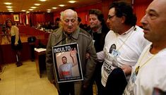 Edmundo Reboredo, padre de David Reboredo, ayer en el Concello de Vigo.