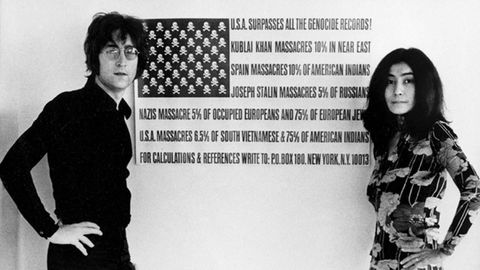 Lennon y Ono, en un fotograma del documental The U.S. vs John Lennon