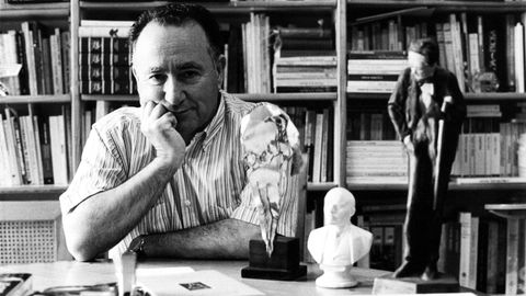 Xes�s Alonso Montero naceu en Vigo en 1928