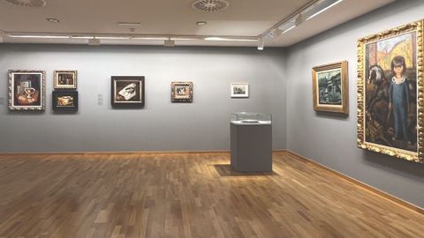 La exposici�n incluye piezas de Picasso y de otros artistas como Salvador Dal�, Wassily Kandinsky, Fernad L�ger, Ismael G�mez de la Serna, Celso Lagar, Joan Mir�, Manuel �ngeles Ortiz, �scar Dom�nguez, Eduardo Chillida, Jos� Palmeiro, Antoni Clav�, Joaqu�n Peinado, Francisco Bores o Hernando Vi�es
