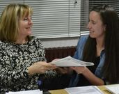 Carmen Rives, d�ndolle os papeis � nova presidenta, Ana Cancela. 