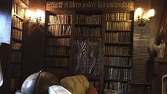Biblioteca del pazo de Meir�s.