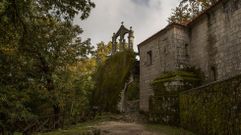 San Pedro de Rocas est en Esgos.