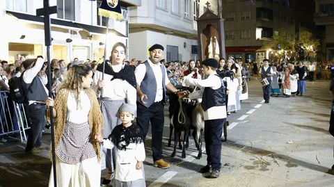 Ni�os y mayores escenificaron las viejas estampas recreadas en el foli�n