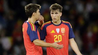 El jugador del Celta Javi Rodr�guez actu� como lateral derecho en su debut con la selecci�n espa�ola.