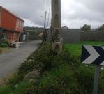 Corre el riesgo de caer sobre un galp�n. 