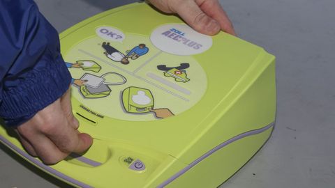 Imagen de un desfibrilador.