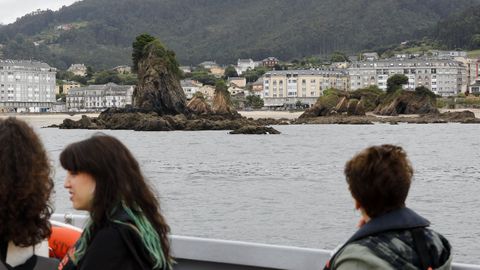 Zona de Covas-Os Castelos y Pedregal, al fondo, en Viveiro