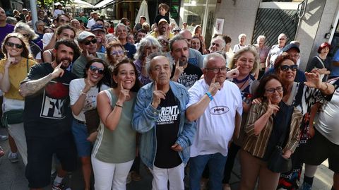 Homenaje a Ca�ita Brava con diploma y placa en las fiestas de A Gaiteira