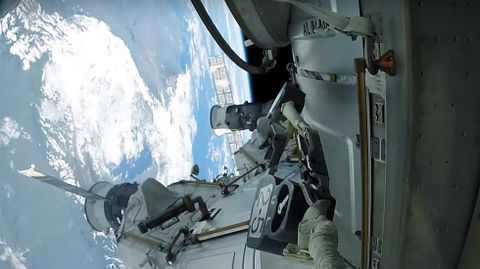 El �ltimo paseo espacial de los astronautas de la ESA
