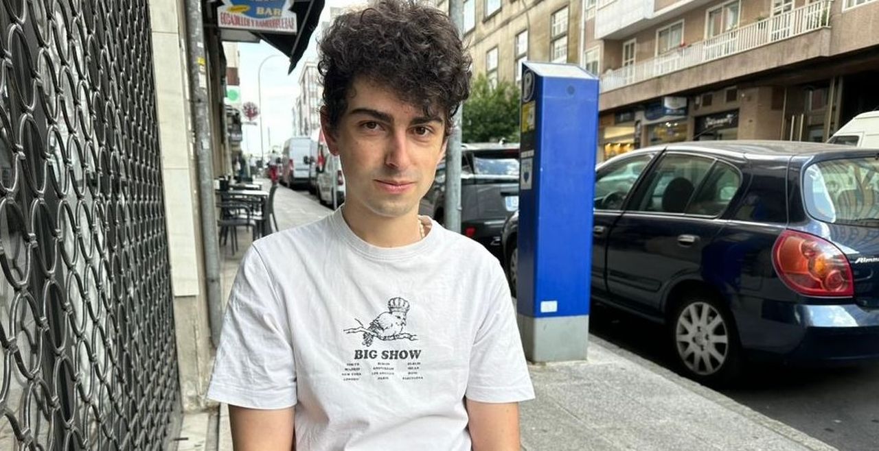 De las pizzas a la excelencia: el joven que acabó Historia y sacó todo dieces en Informática