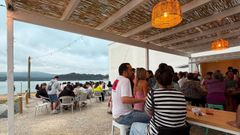 <span lang= gl >Sarao, o novo chiringuito e punto de encontro no ver�n de Foz</span>