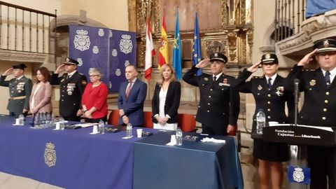 Celebraci�n del D�a de la Polic�a Nacional en la colegiata de San Juan Bautista, en Gij�n