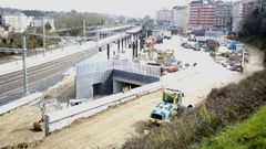 El vial de salida y entrada de buses ya se est� construyendo junto a la intermodal