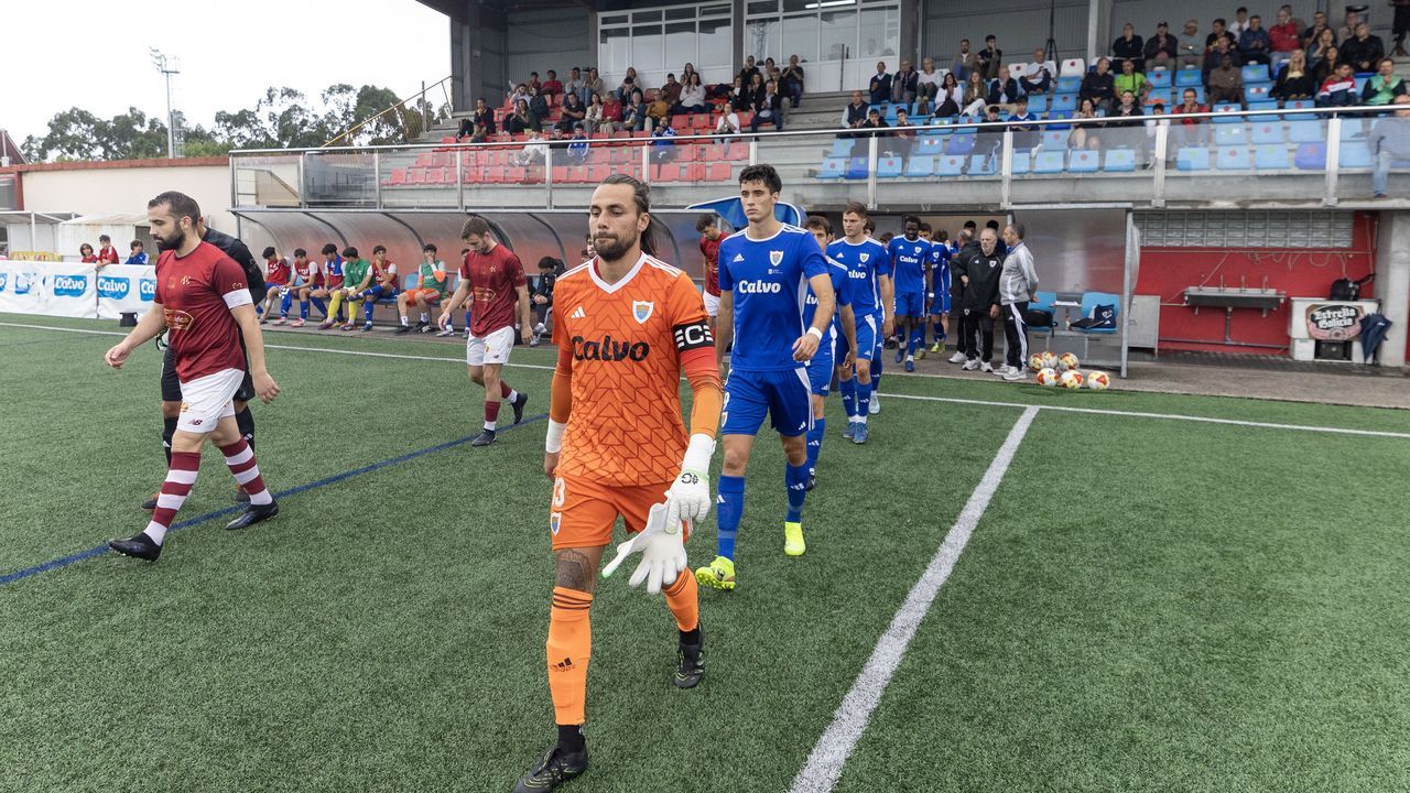 Escollo El Estradense, penúltimo escollo para que la Copa vuelva a Carballo