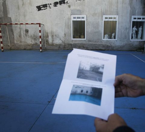 Los tres ventanales se abrieron en la zona de porter�a. 