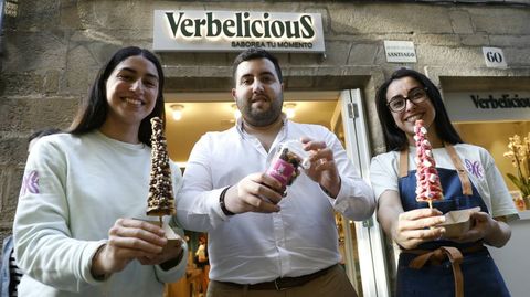 Verbelicious, en A Caldeirer�a, cre� unos gofres crujientes y personalizables con forma de piruleta llamados Picheleiros, con los que conquista tanto a los visitantes como a los propios compostelanos.