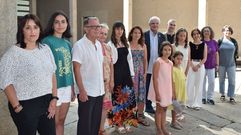Premiados del VI Concurso de Microrrelatos y el jurado del certamen.