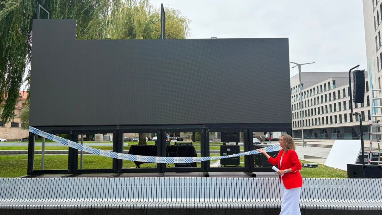 Continúa la guerra de las pantallas gigantes en Vigo: la Diputación intentará instalar otra para ver a la selección española en la semifinal de los Mundiales