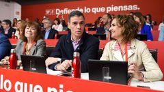 Cristina Narbona, Pedro S�nchez y Mar�a Jes�s Montero, hoy, durante el Comit� Federal. 