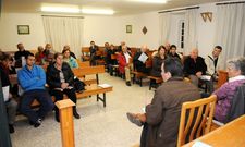 Reuni�n del consello parroquial de Cerponz�ns durante el pasado mandato. 