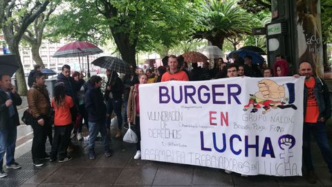 Protesta de los trabajadores de Burger King Gij�n