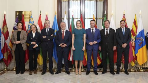 El ministro de Pol�tica Territorial, �ngel V�ctor Torres, junto con el secretario de Estado de Pol�tica Territorial, Arcadi Espa�a, la consejera vasca de Gobernanza, Mar�a Ubarretxena y el vicelendakari segundo y consejero de Econom�a, Trabajo y Empleo, Mikel Torres, en la Comisi�n Mixta de Transferencias.